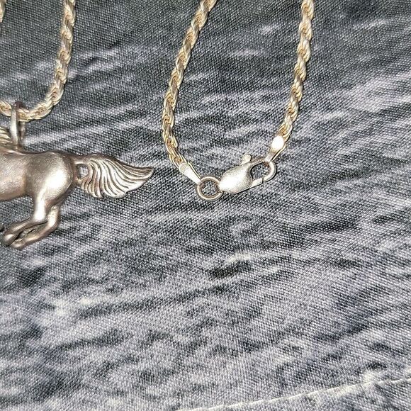 Vintage Sterling Silver Rope Chain Necklace & Running Horse Charm Pendant - Picture 3 of 9